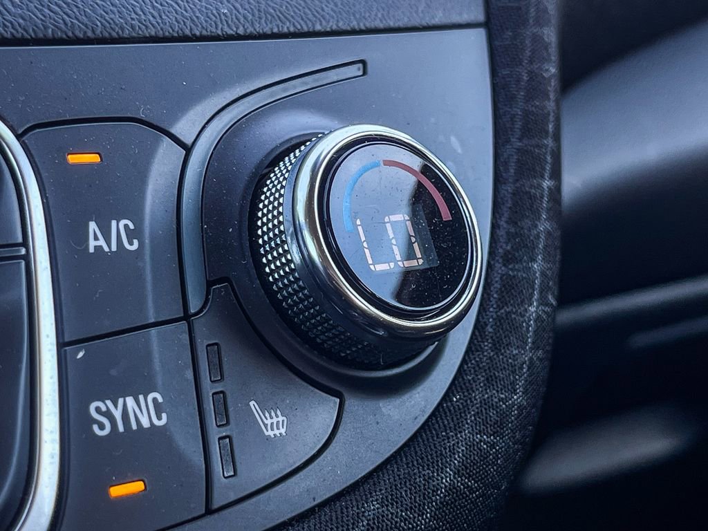 Certified 2023 Chevrolet Malibu LT image 29