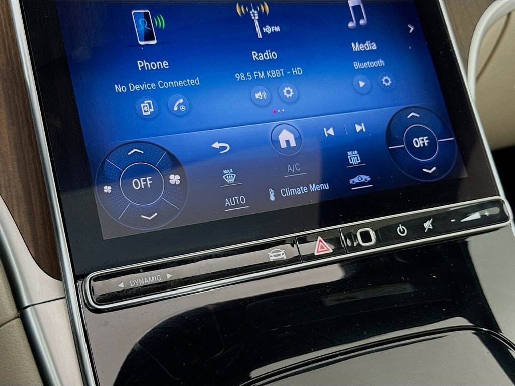 Used 2022 Mercedes-Benz C 300 Sedan image 15