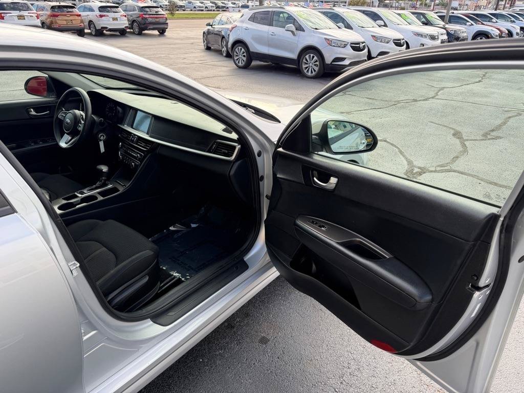 Used 2020 Kia Optima LX FWD image 8
