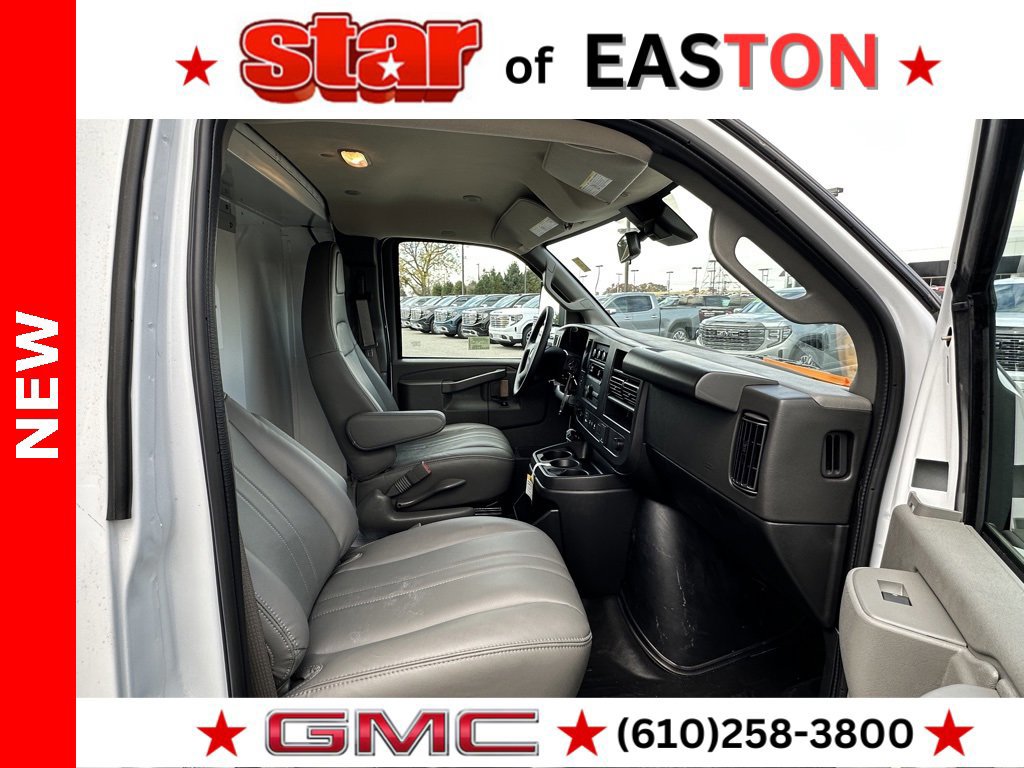 New 2025 GMC Savana 3500 w/ Power Convenience Package image 9