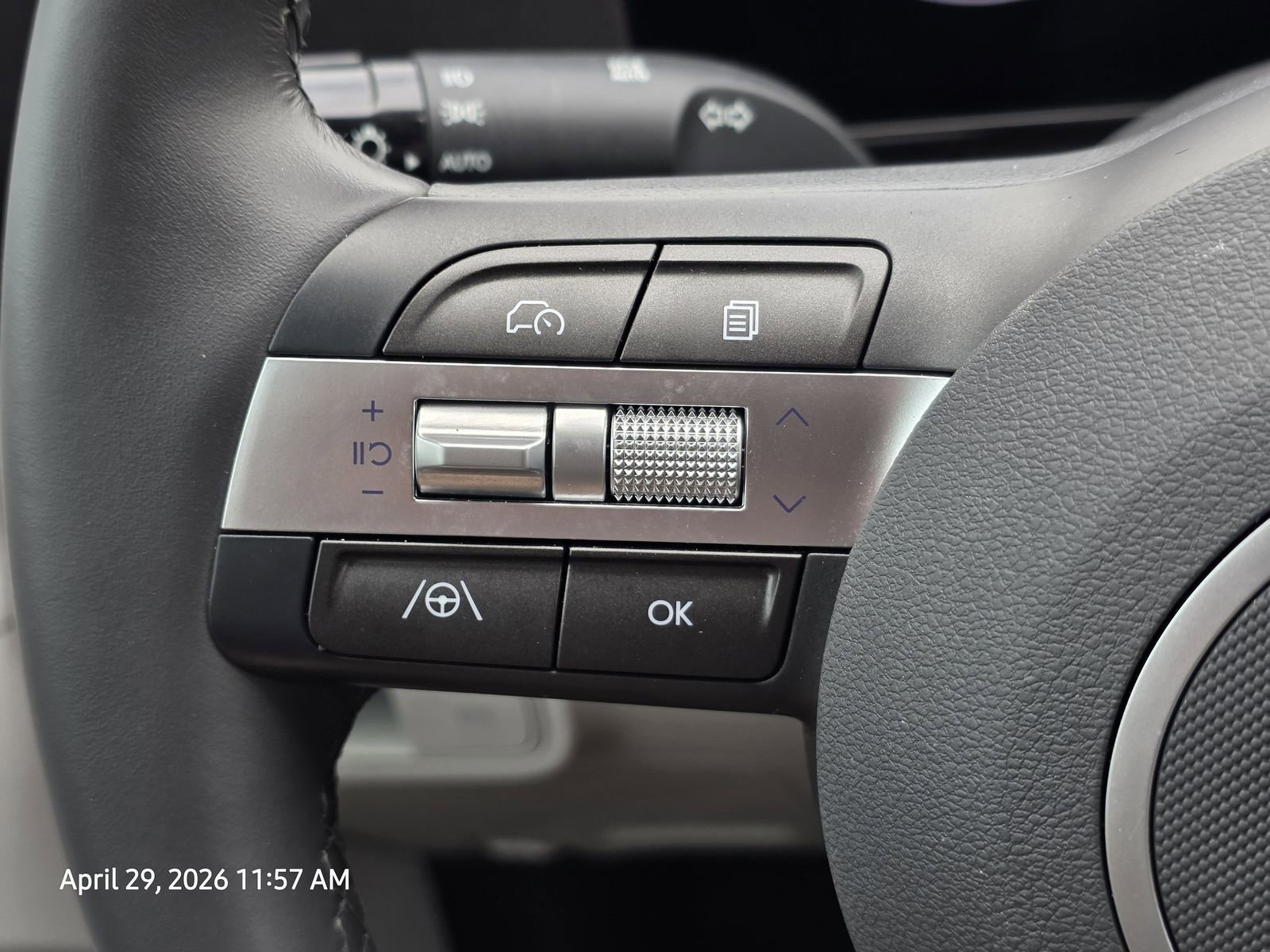 Certified 2025 Hyundai Kona SEL AWD/4WD image 26