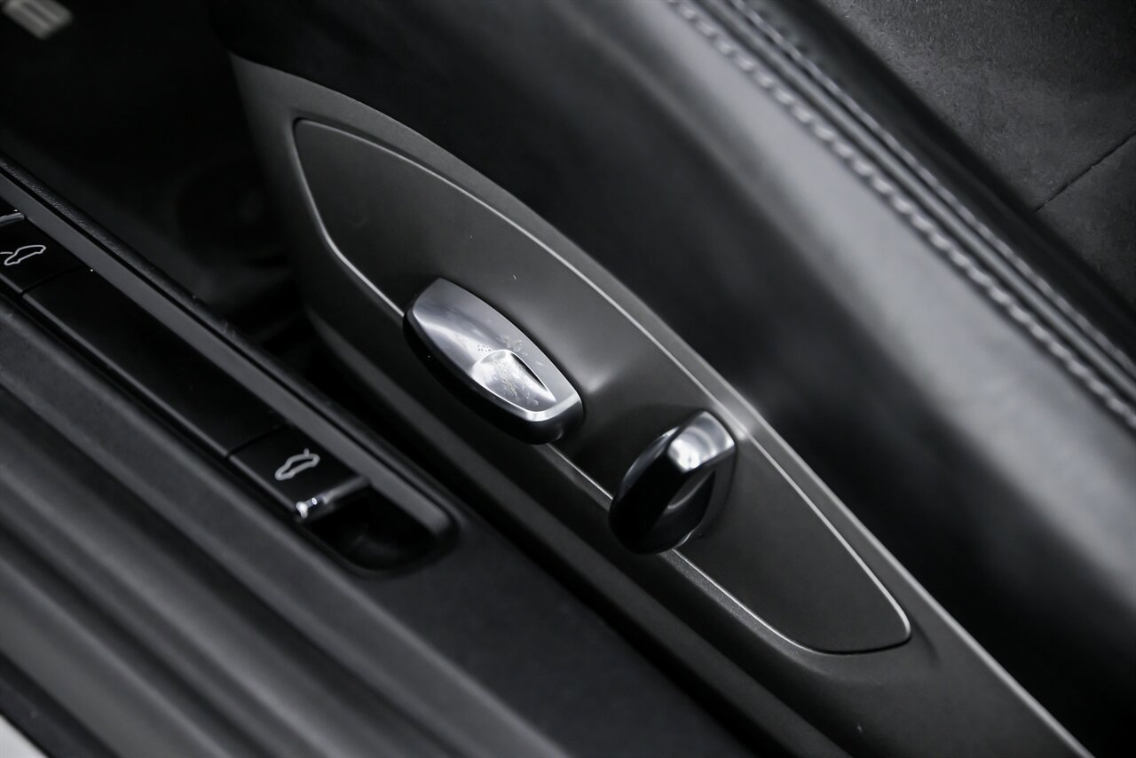 Used 2015 Porsche 911 Carrera GTS image 22