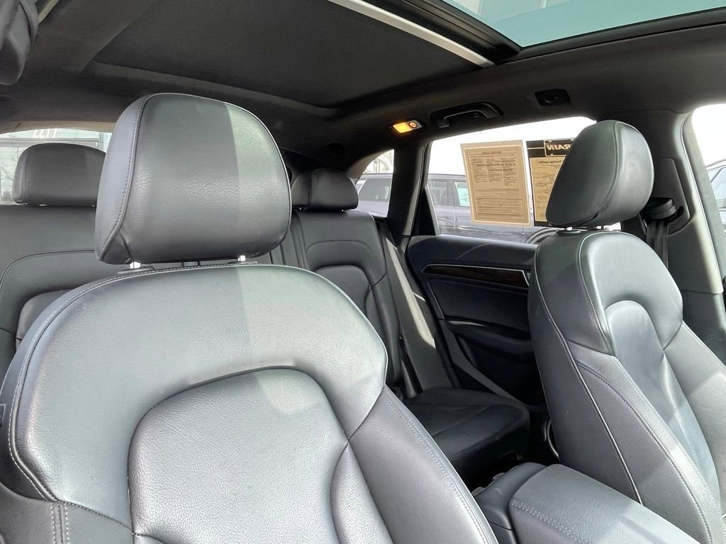 Used 2016 Audi Q5 3.0T Prestige image 25