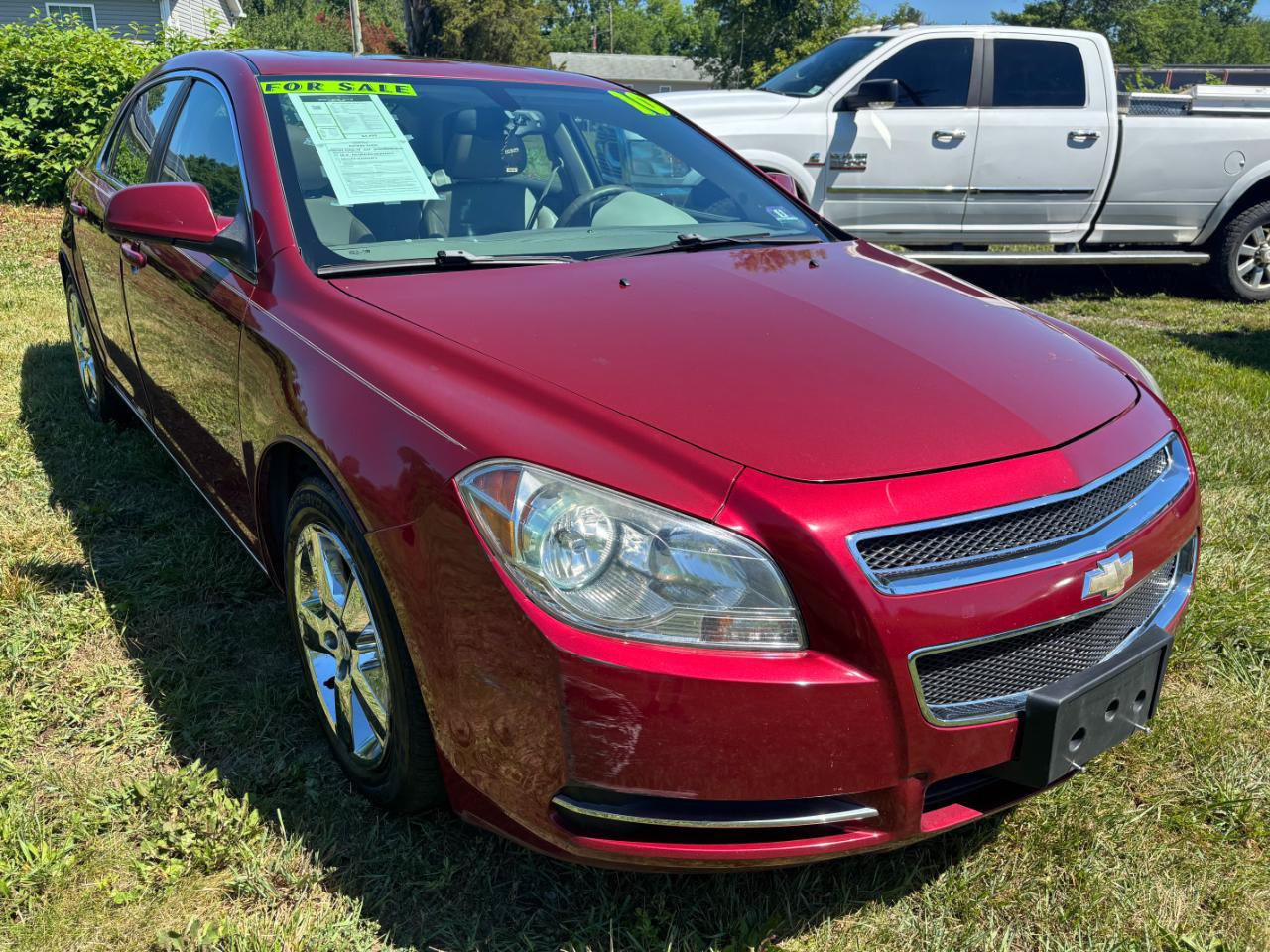 Used 2010 Chevrolet Malibu LT w/ Premium Audio Package FWD image 3