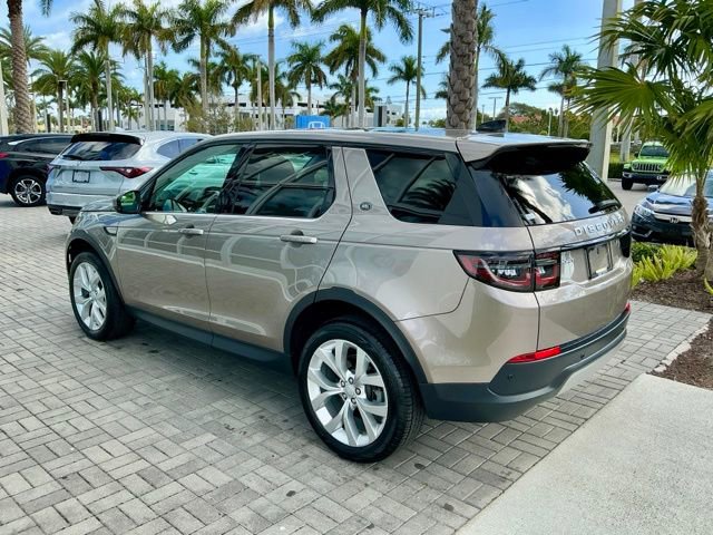 Used 2023 Land Rover Discovery Sport SE image 4