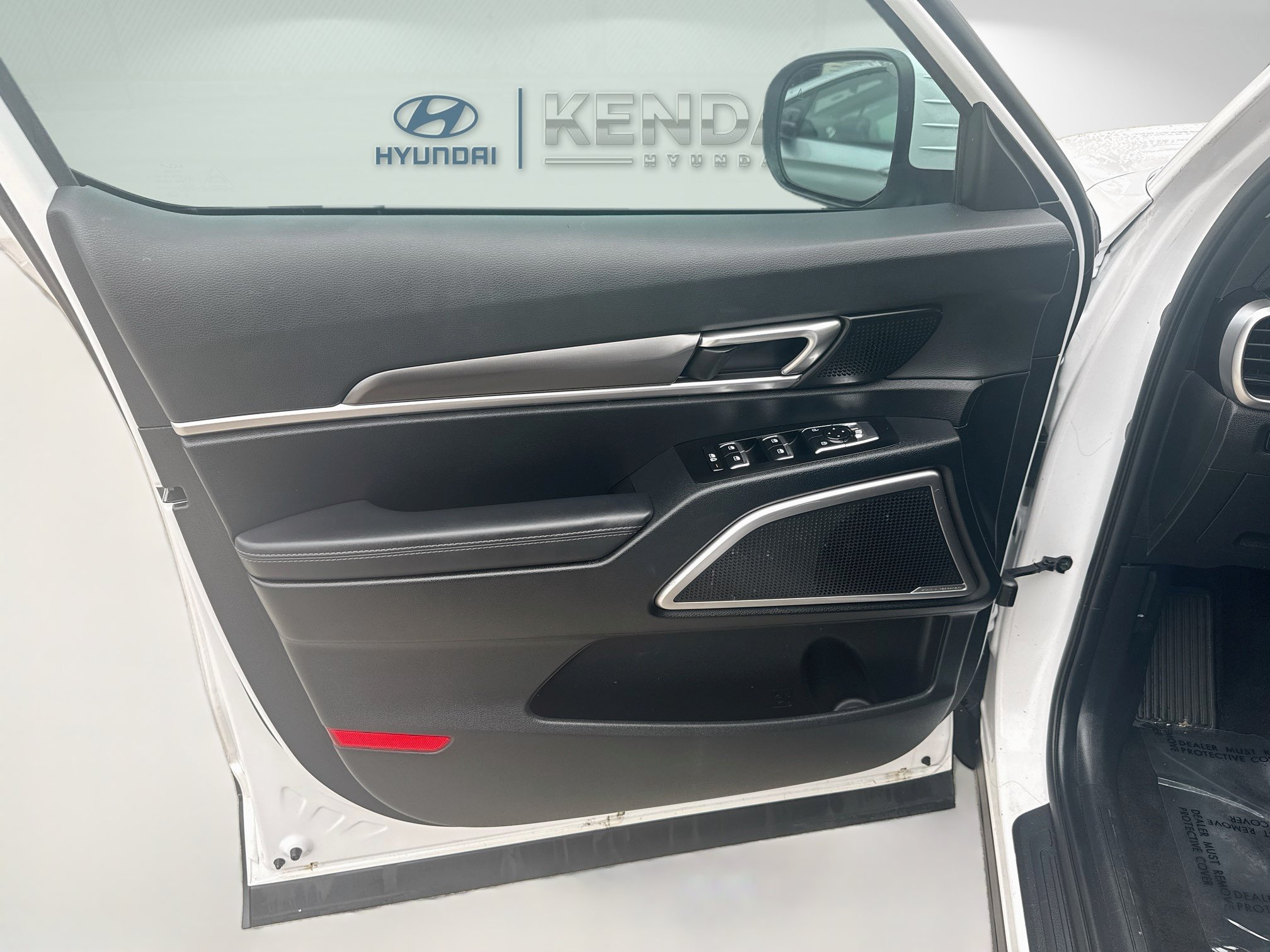 Used 2024 Kia Telluride LX FWD image 18