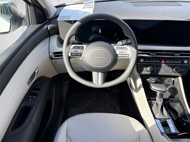 New 2026 Hyundai Tucson SE image 6