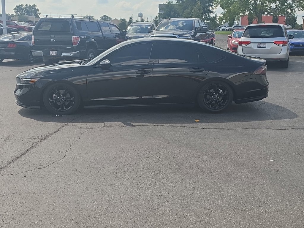 Used 2025 Honda Accord SE image 4