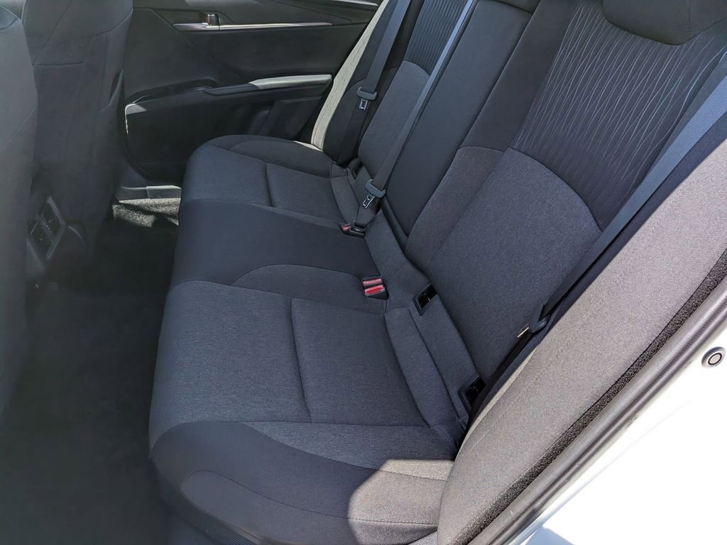 Used 2025 Toyota Camry LE image 18