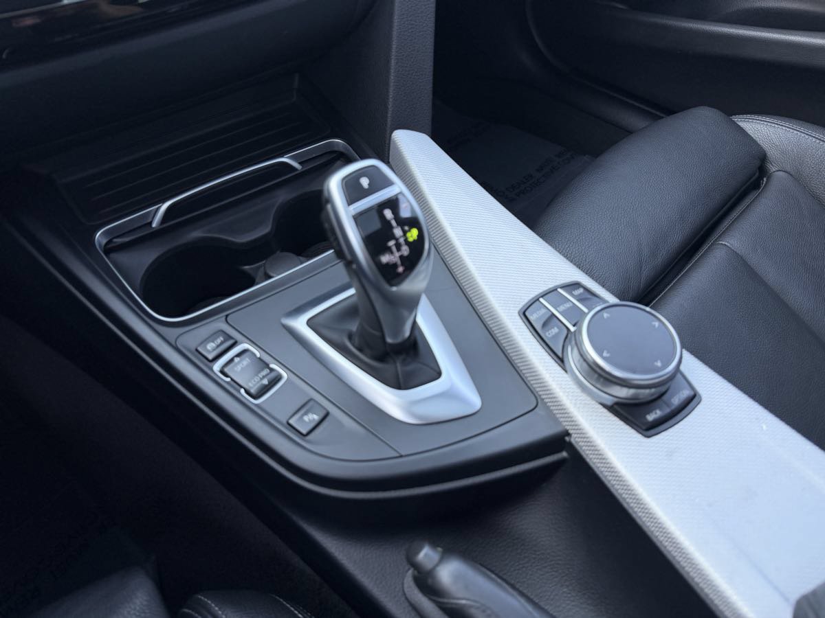 Used 2018 BMW 340i Sedan w/ Premium Package RWD image 17