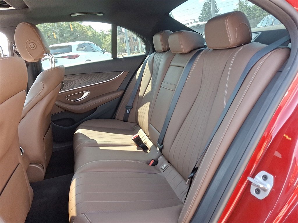 Certified 2022 Mercedes-Benz E 350 4MATIC Sedan image 10