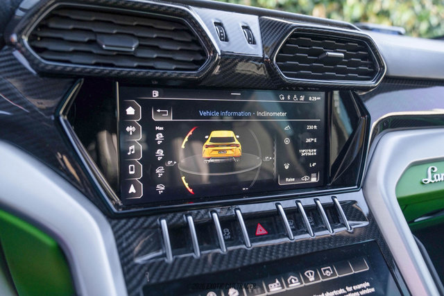 Used 2021 Lamborghini Urus image 50