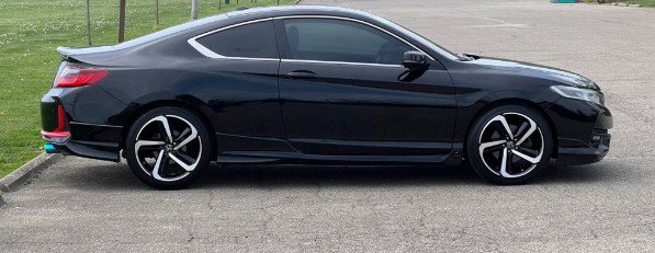 Used 2017 Honda Accord Touring image 6