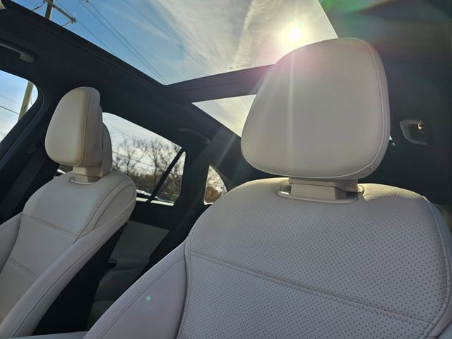 New 2026 Mercedes-Benz GLC 300 4MATIC image 19