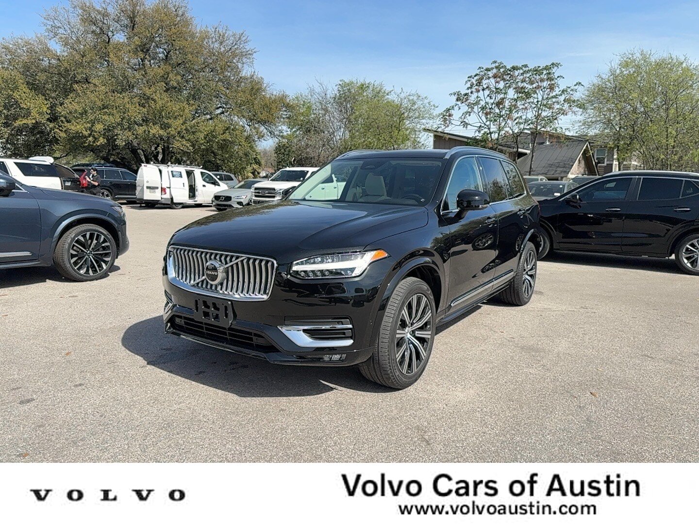 Used 2023 Volvo XC90 B5 Plus w/ Protection Package AWD/4WD image 1