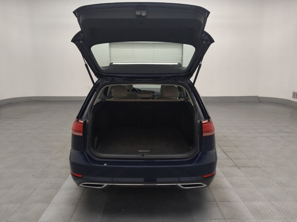 Used 2018 Volkswagen Golf SE image 29