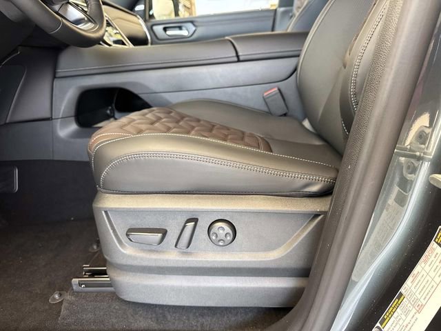 New 2026 Nissan Armada Platinum image 10