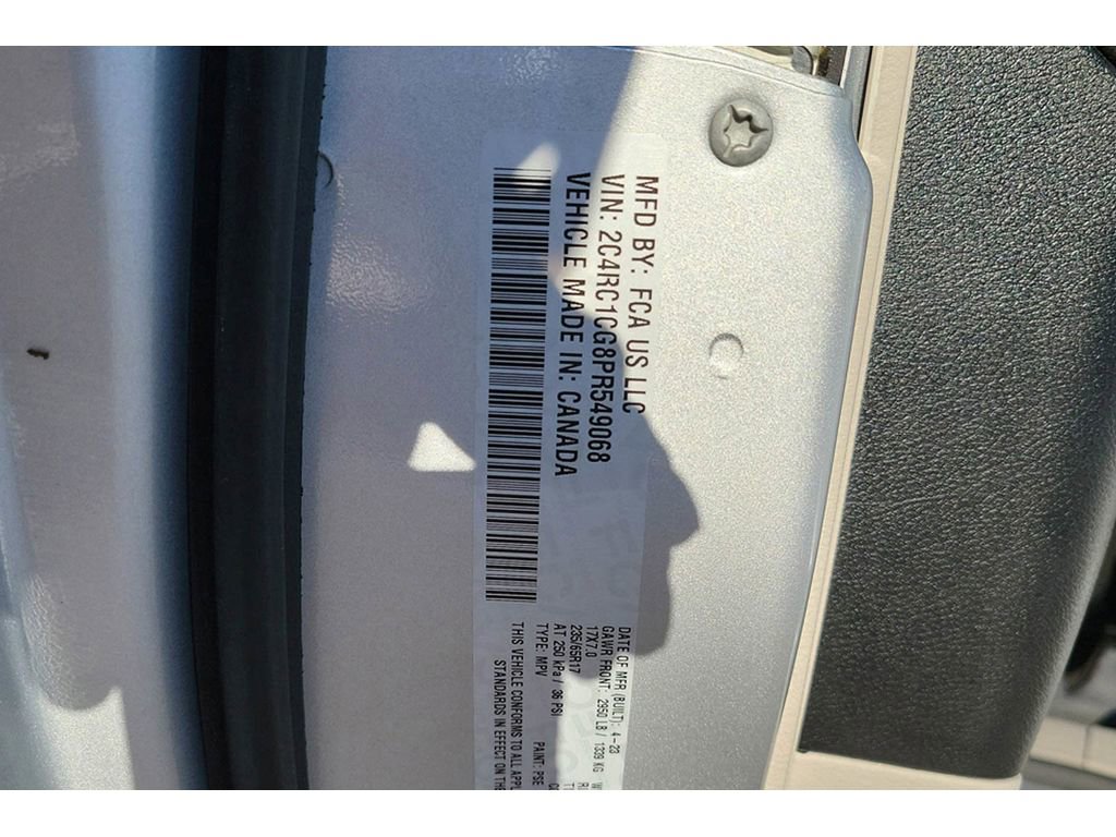 Used 2023 Chrysler Voyager LX image 23