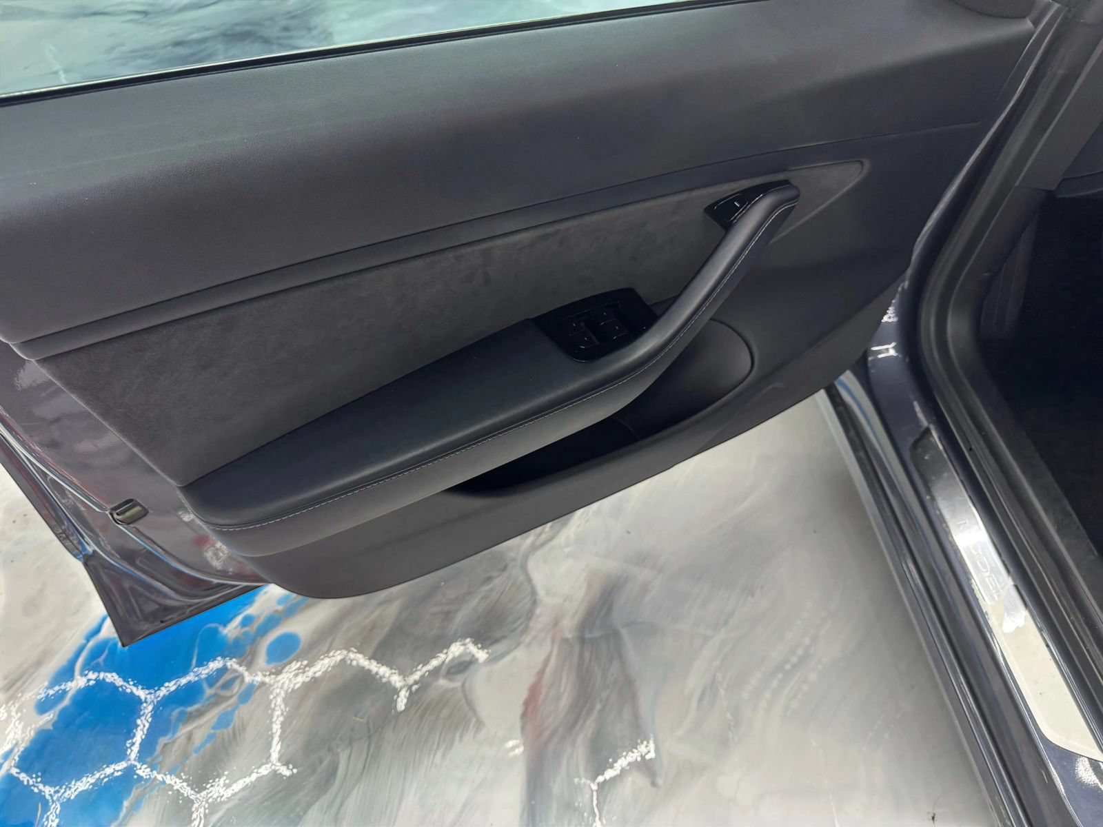 Used 2019 Tesla Model 3 Standard Range RWD image 8