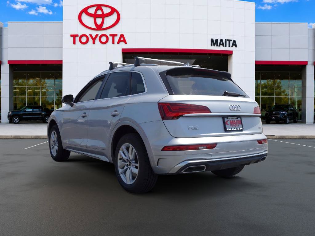 Used 2023 Audi Q5 2.0T Premium w/ Convenience Package AWD/4WD image 5