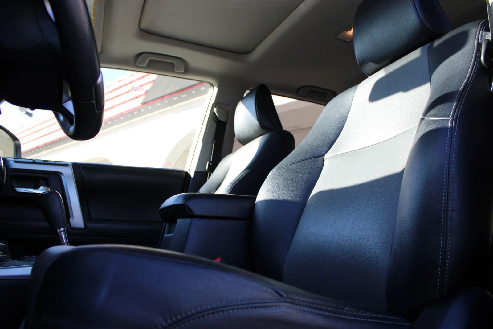 Used 2016 Toyota 4Runner SR5 Premium image 19