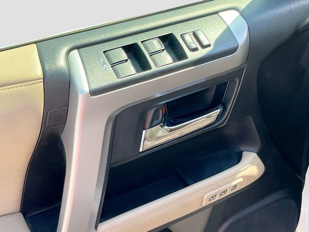 Used 2020 Toyota 4Runner Limited image 18