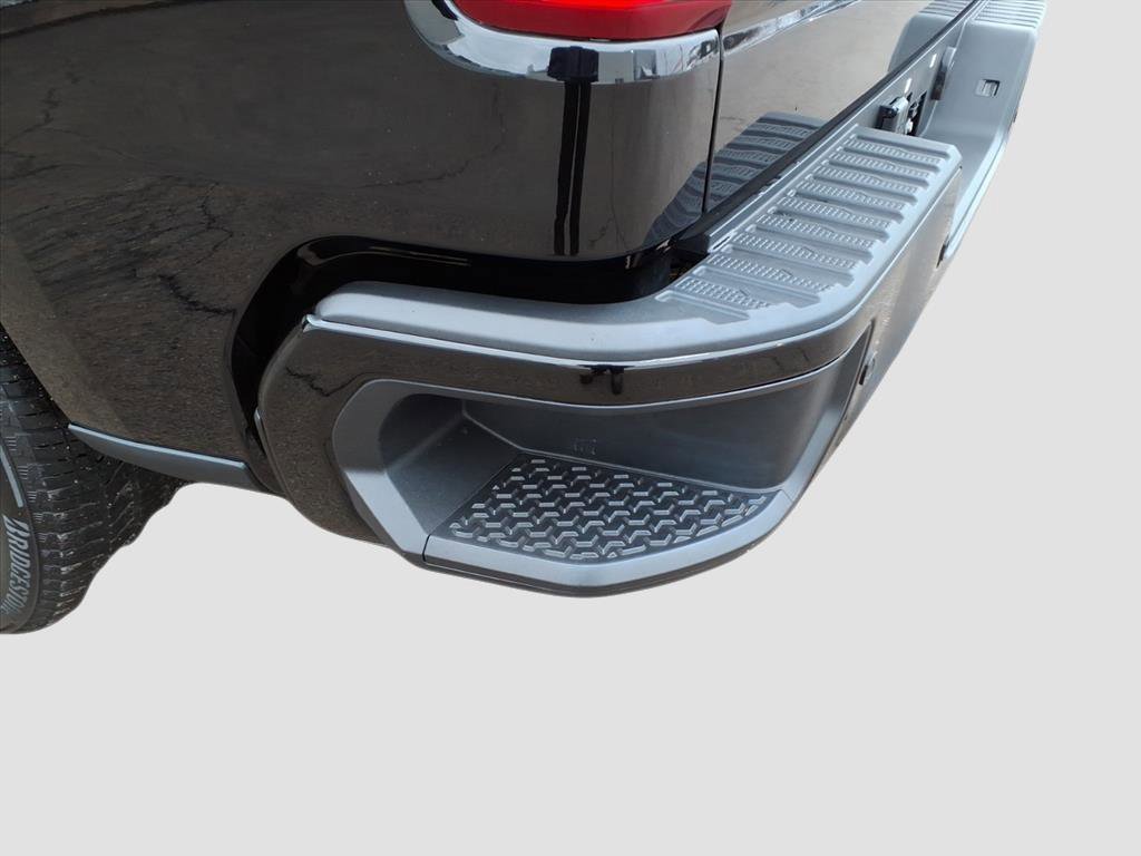 Certified 2024 Chevrolet Silverado 1500 High Country w/ High Country Premium Package image 18