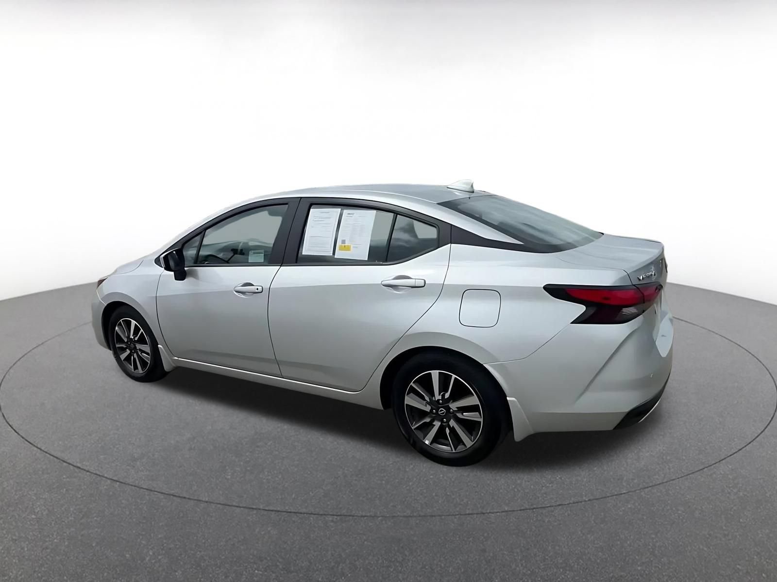 Used 2025 Nissan Versa SV w/ Trunk Package FWD image 10