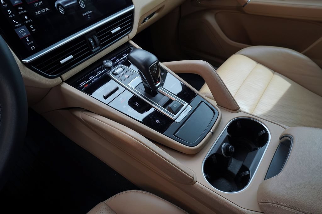 Used 2019 Porsche Cayenne AWD/4WD image 21