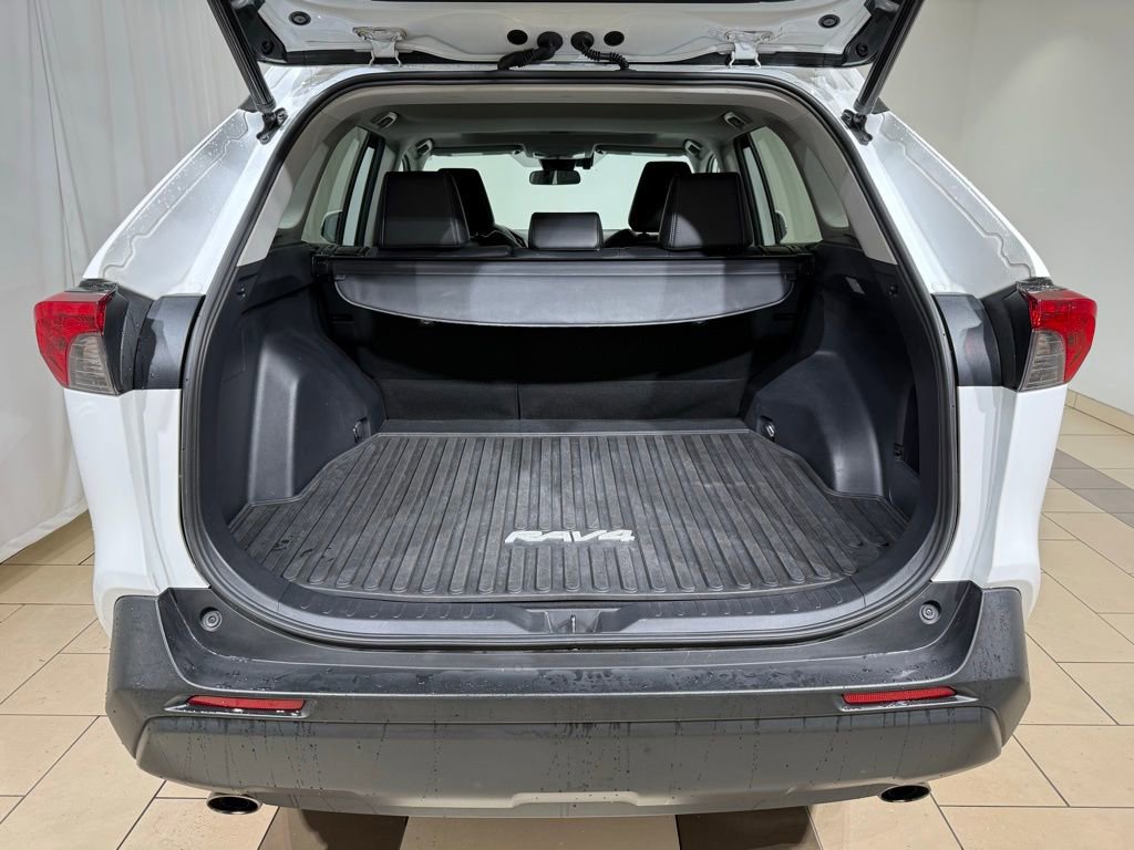 Used 2019 Toyota RAV4 XLE Premium w/ Cold Weather Package image 11