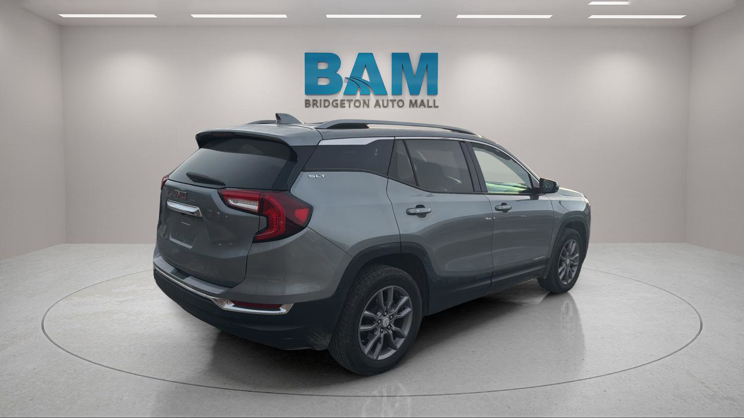 Used 2023 GMC Terrain SLT image 7