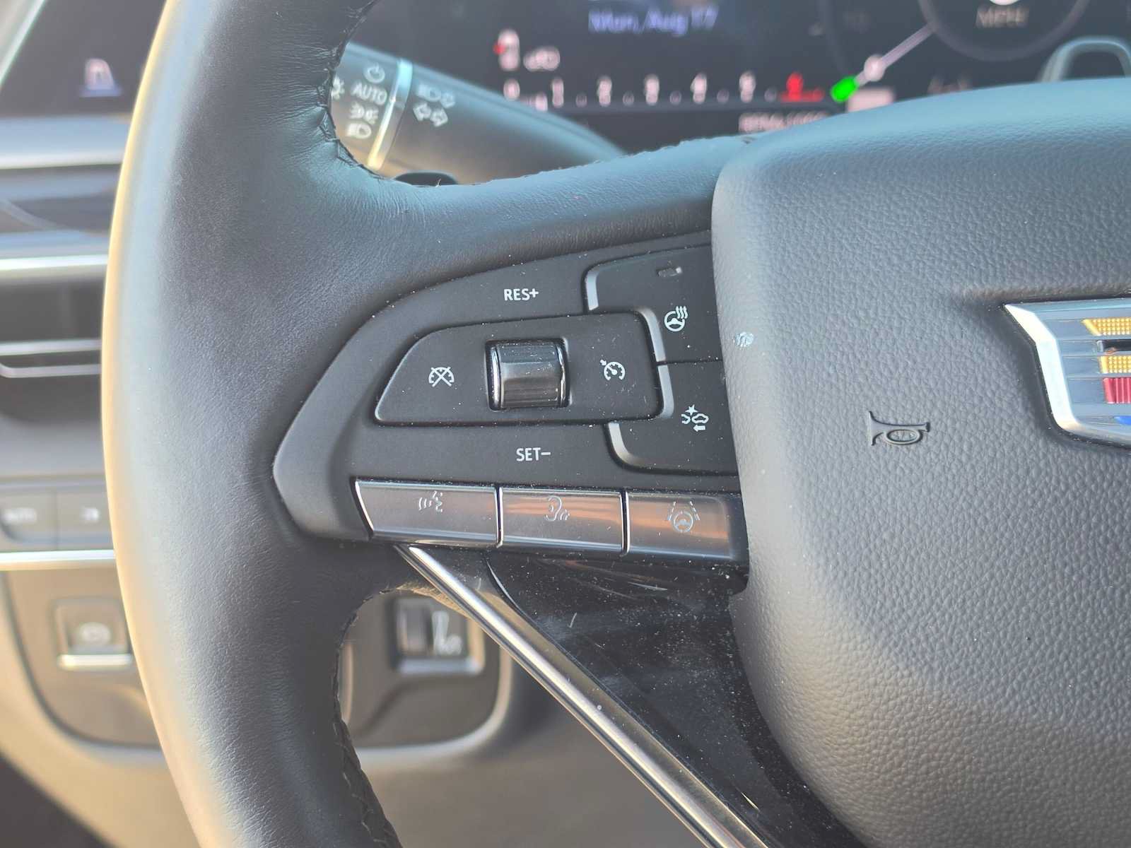 Used 2024 Cadillac Escalade Sport w/ LPO, ONYX Package AWD/4WD image 30