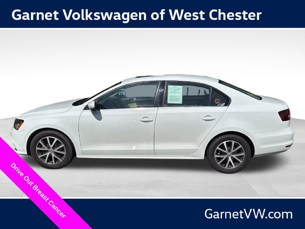 Used 2017 Volkswagen Jetta SE FWD image 2