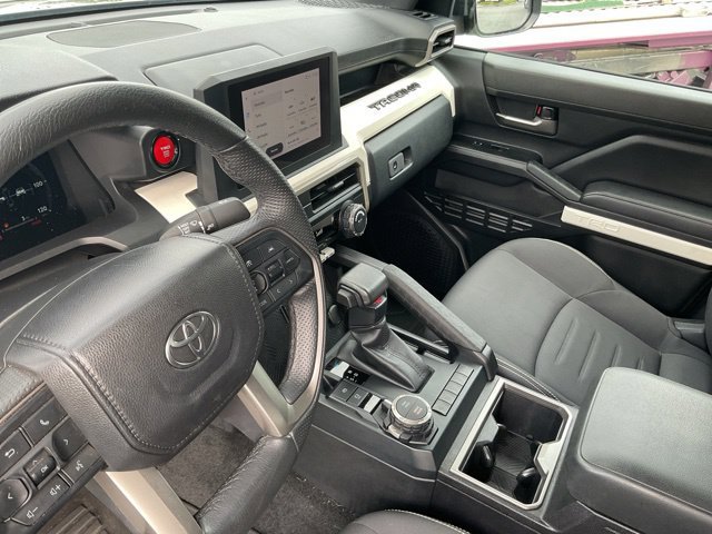 Used 2024 Toyota Tacoma TRD Sport AWD/4WD image 20