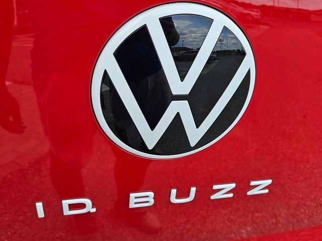 New 2025 Volkswagen ID. Buzz Pro S Plus AWD/4WD image 13