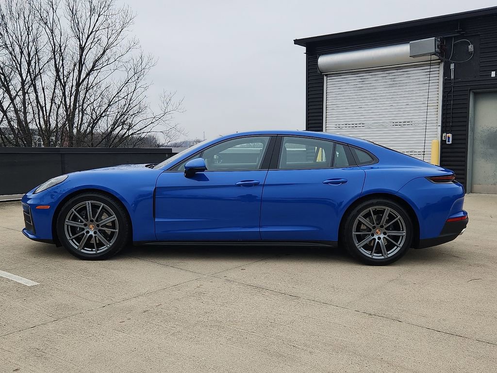 New 2026 Porsche Panamera 4 image 2