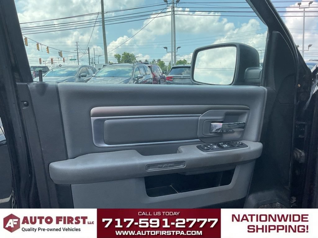 Used 2019 RAM 1500 Classic SLT AWD/4WD image 5
