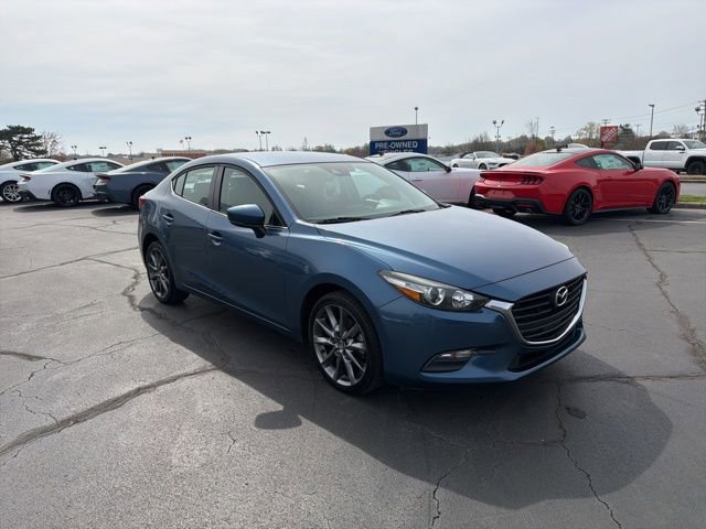 Used 2018 MAZDA MAZDA3 Touring image 1