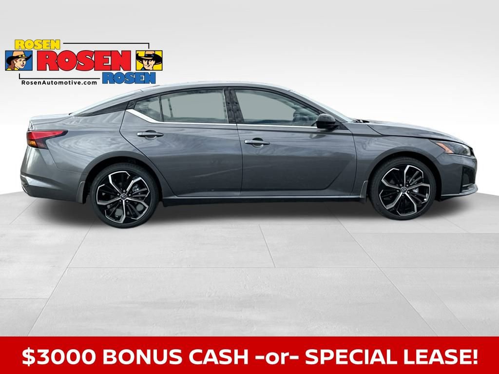 New 2025 Nissan Altima 2.5 SR w/ SR Premium Package image 6