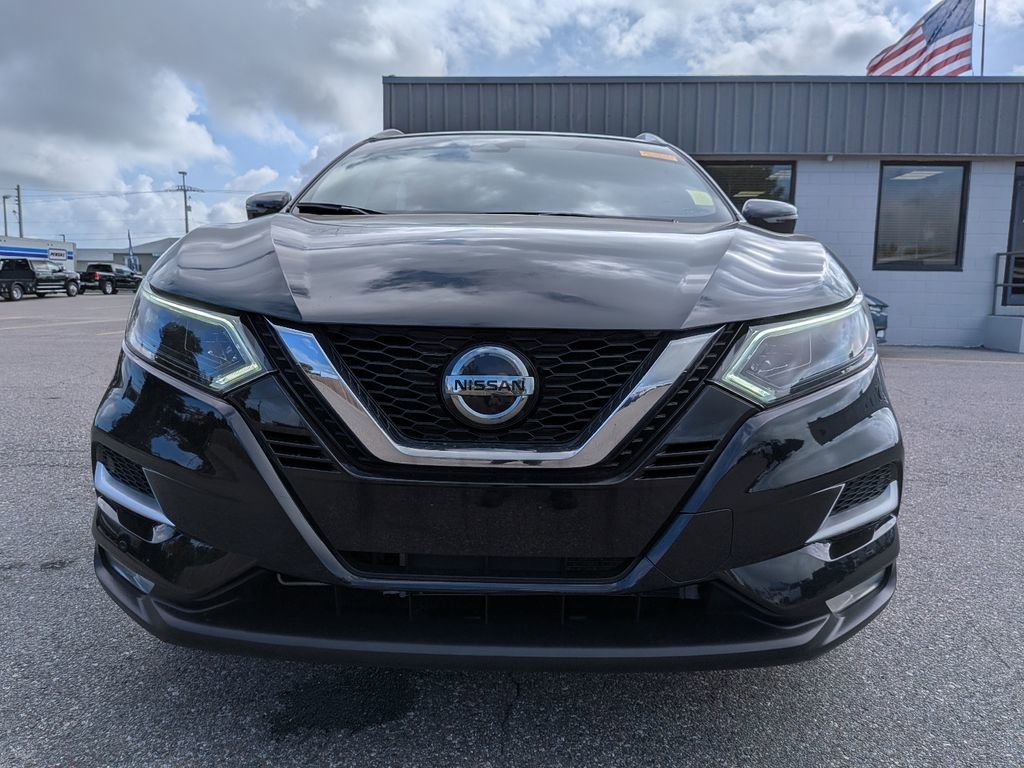 Used 2022 Nissan Rogue Sport SL w/ Premium Package image 3