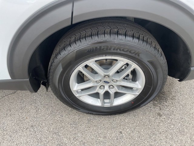 New 2026 Ford Explorer Active image 16