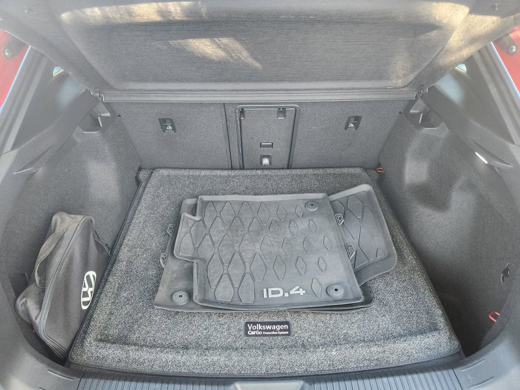 Used 2023 Volkswagen ID.4 Pro S Plus image 14