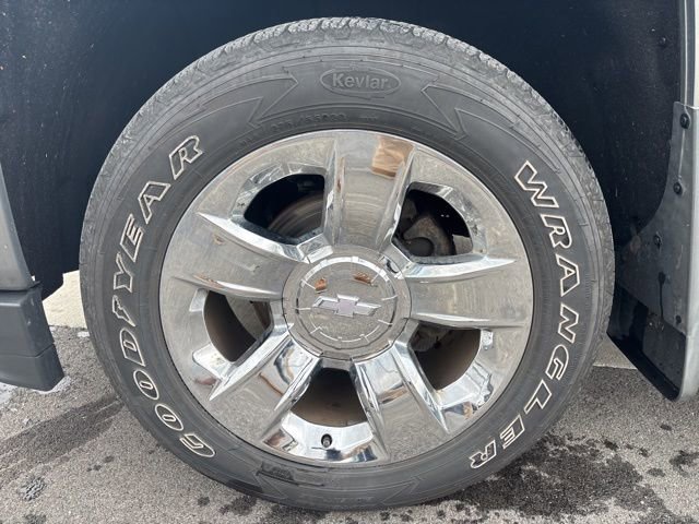 Used 2017 Chevrolet Silverado 1500 LTZ Z71 w/ LTZ Plus Package image 2