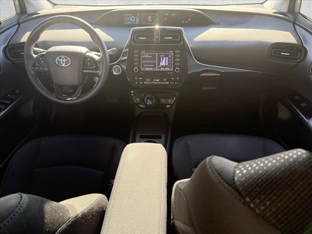 Used 2022 Toyota Prius LE FWD image 12