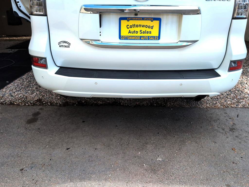 Used 2015 Lexus GX 460 w/ Premium Package AWD/4WD image 32