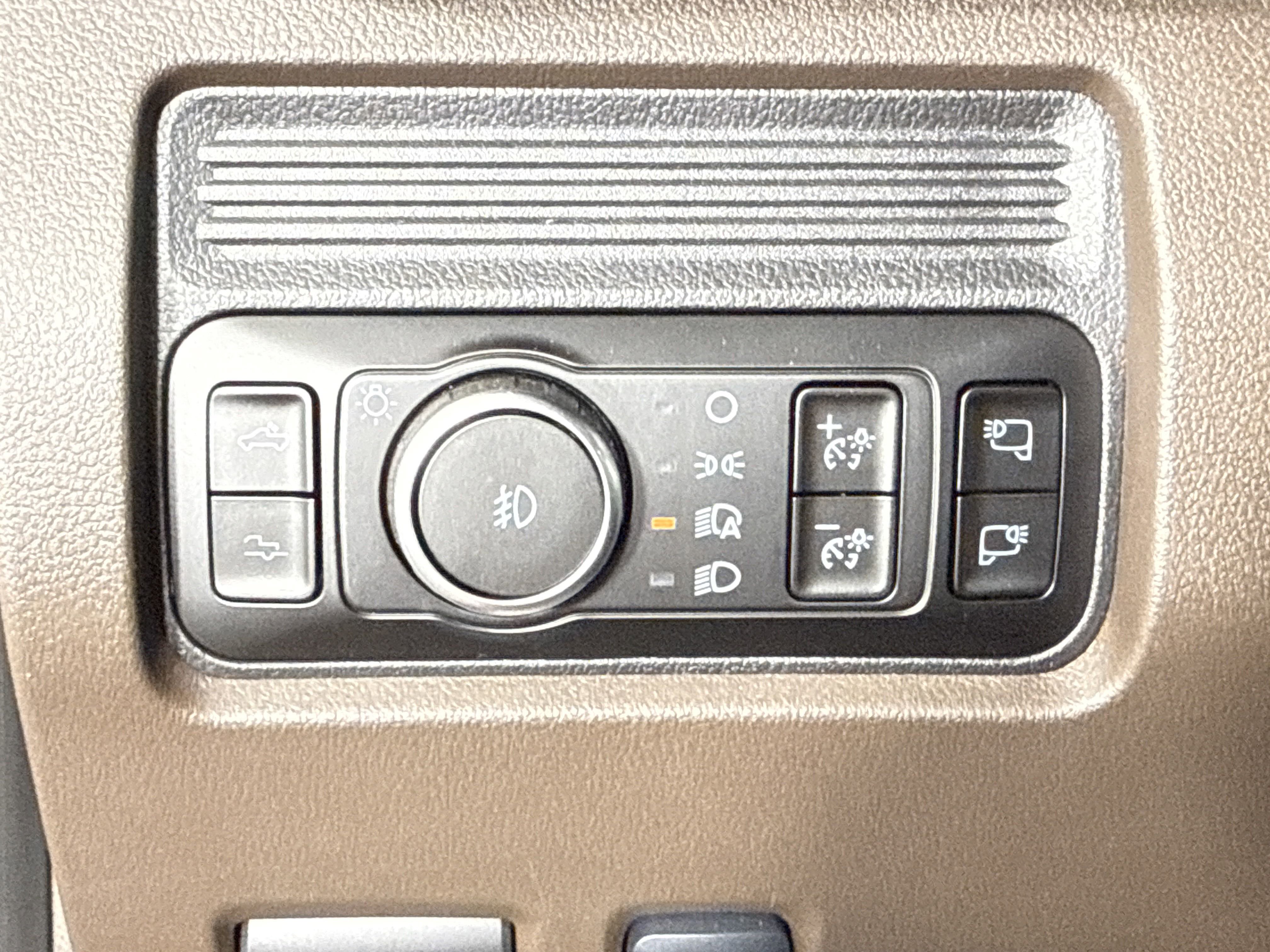 New 2025 Ford F250 King Ranch w/ Chrome Package image 27