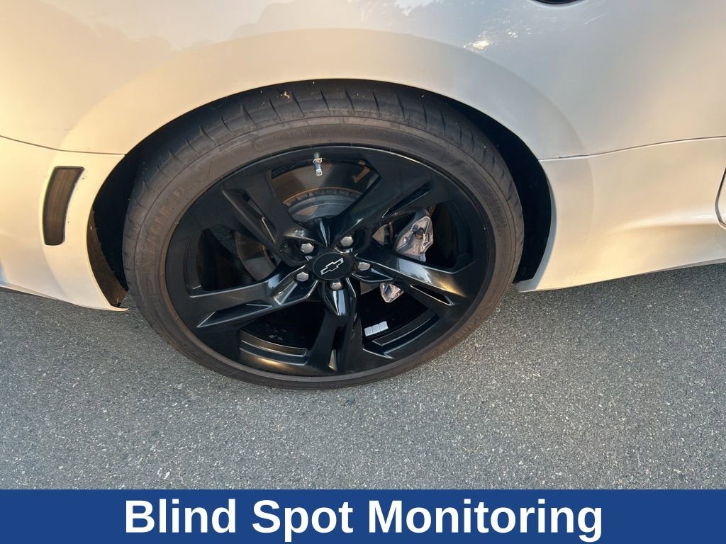 Used 2020 Chevrolet Camaro SS RWD image 6
