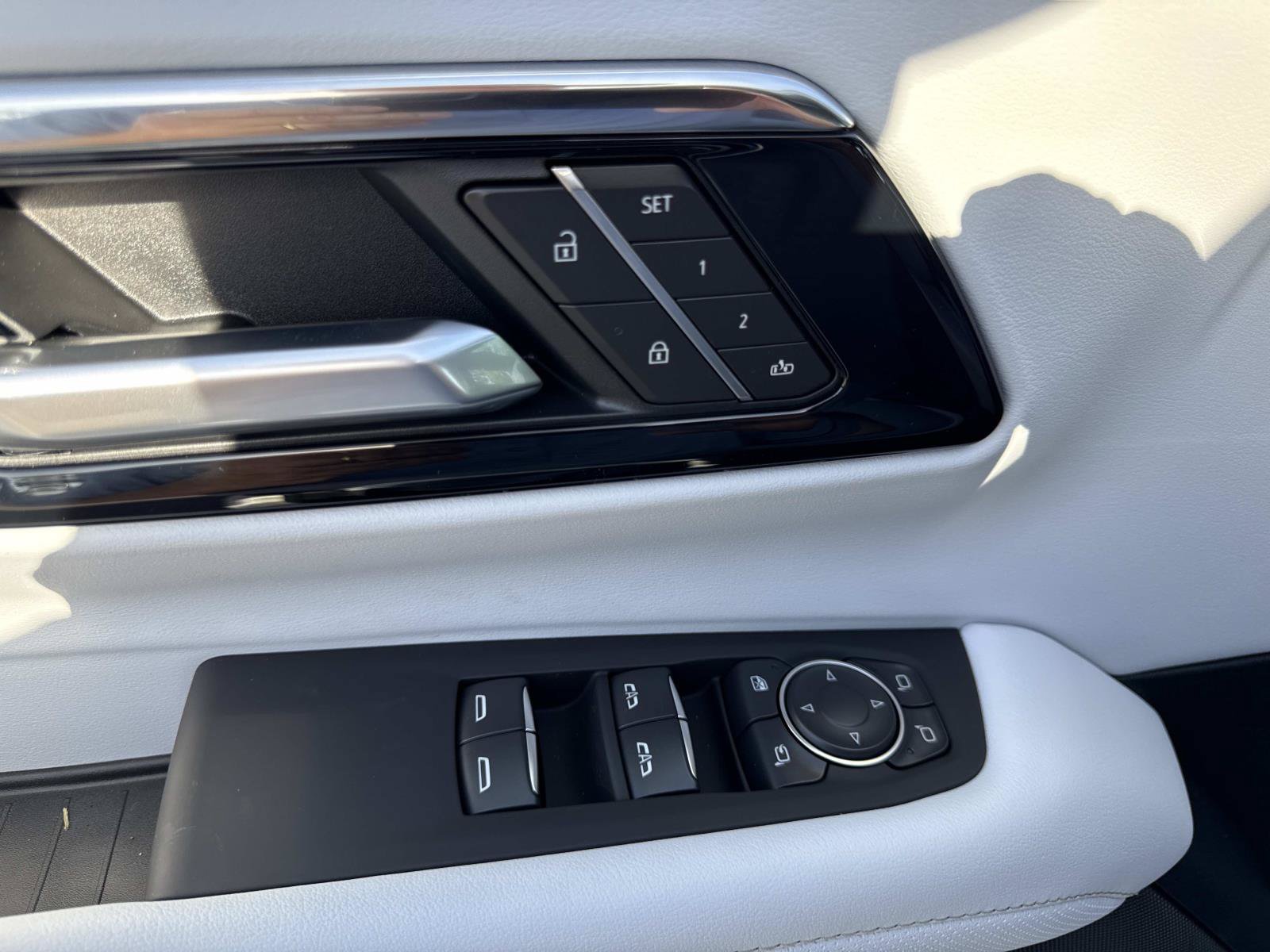 New 2026 Chevrolet Suburban Premier AWD/4WD image 21