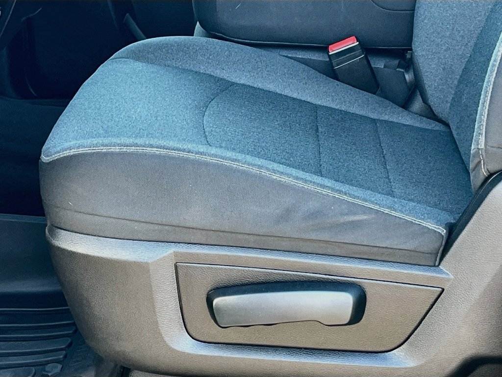 Used 2022 RAM 1500 Warlock AWD/4WD image 18