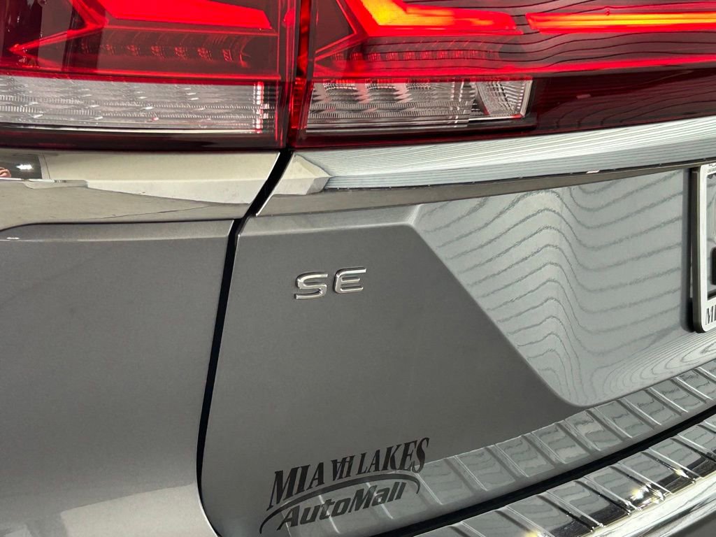 Used 2024 Volkswagen Atlas SE image 29